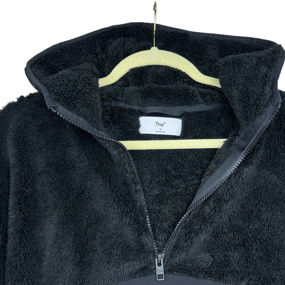 Aritzia TNA Keaton Hoodie SMALL 1/2 Zip Warm Fleece DarkAcademia Grunge Goth - Picture 6 of 16
